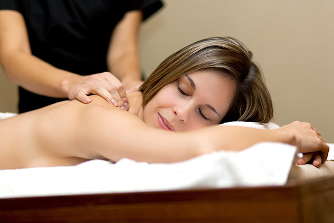 La Herboristería mujer en masaje